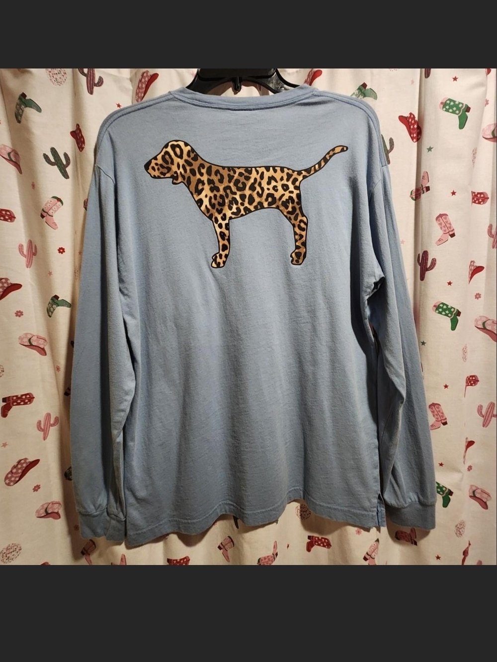 SZ MED VS PINK LEOPARD CAMPUS TEE.